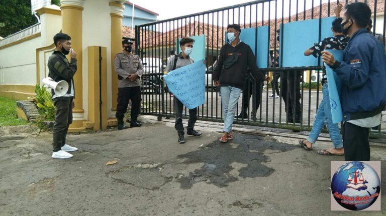 Dinilai Lemah Pengawasan Aktivis IKRAR Kadis Dindikpora Lebih Baik Tidur Saja di Rumah