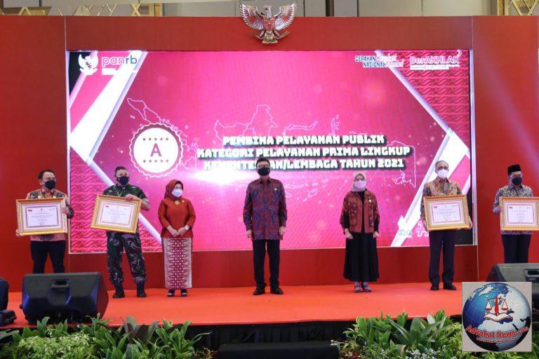 Kualitas Pelayanan Publik Kemenkumham Meningkat, Yasonna Kembali Raih Penghargaan