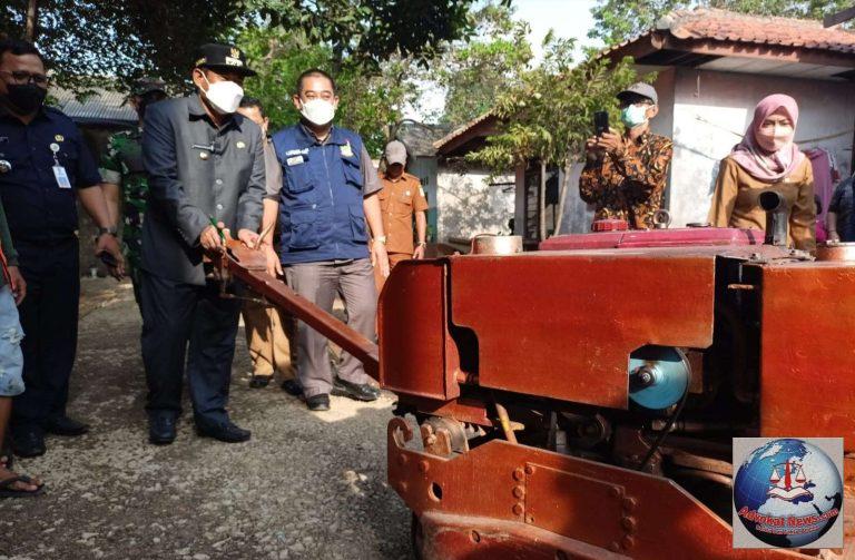Plt. Bupati Bekasi Bersama Disperkimtan Tinjau Peningkatan Jaling di Kelurahan Wanasari Cibitung
