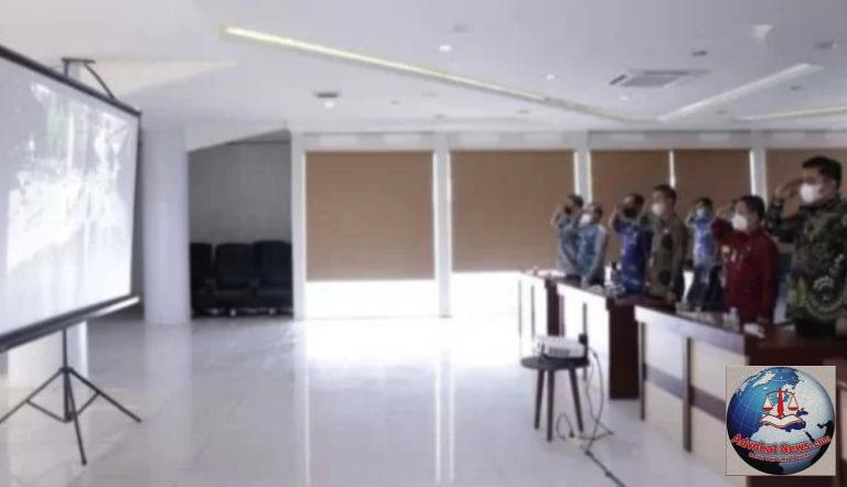 Secara Virtual Pemkab Way Kanan Ikut Serta Upacara Bendera Peringatan Hardiknas Tahun 2022