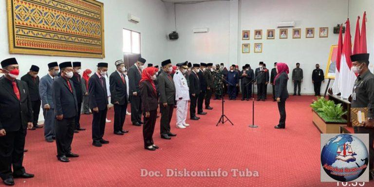 Bupati Winarti Lantik 36 Pejabat Pemkab Tuba