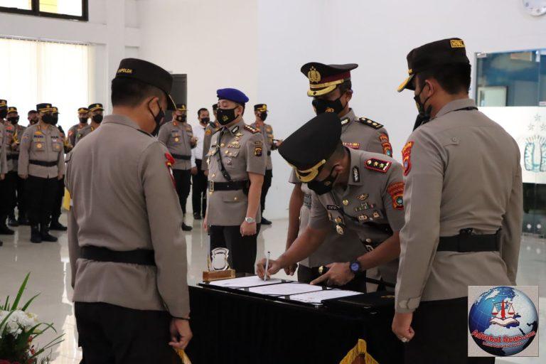Kapolres Bangka Barat serah Terima Jabatan AKBP agus siswanto, SH,SIK,MH Berganti kepada AKBP Catur Prasetyo SIK