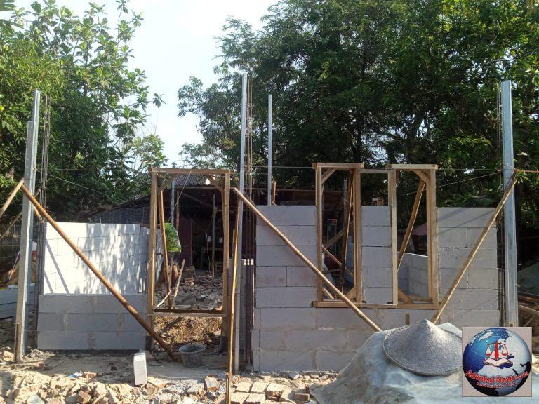 Program RULAHU Di Wilayah Desa Pulo kelapa Kecamatan Lemahabang Kabupaten Karawang Di Duga Besi Sloof Ring Kolom Di Sulap