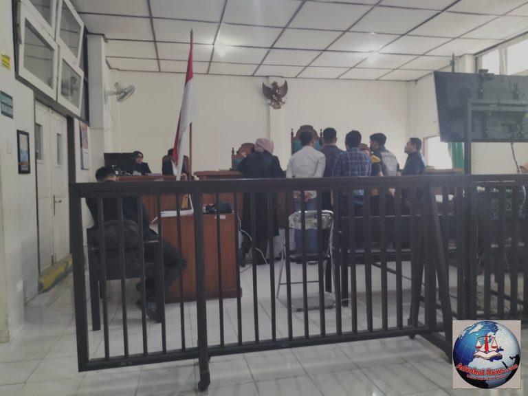 Gugatan dua orang buruh PT WIT Palembang dikabulkan oleh Majelis Hakim PHI  PN  Kls I A Khusus Palembang