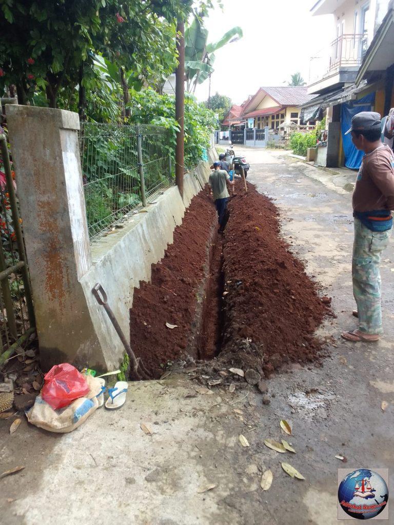 Tingkatkan layanan, Perumdam AM TJM Relokasi Pipa Air PDAM Sepanjang 200 Meter kedalaman 65 CM