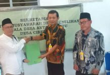 Mantan Sekdes dan Staf Desa, Dua Kandidat Balon Kades Cibening