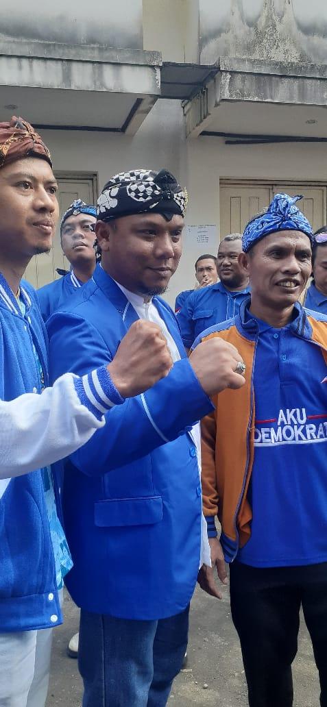 Ferdi Ferdian,SH,MH. nyaleg DPRD diantar simpatisan Dapil 2