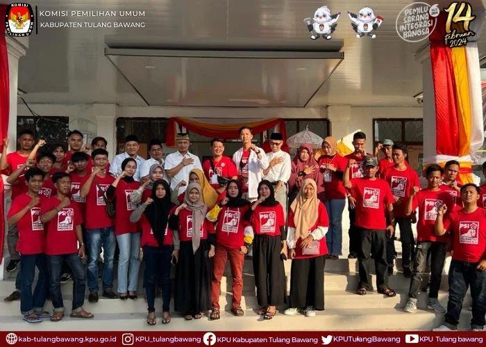 Jeffry Pranata Ketua DPD Partai PSI Daftarkan 40 Bacaleg Ke KPU Tulang Bawang