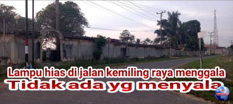 Pak RT dan Warga Pinta Dinas LH Tuba Perbaiki Lampu Hias Jl.Kemiling Raya