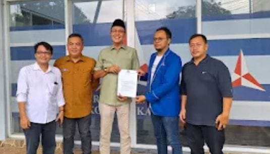 Agresif Bangun Sukabumi, Ayep Zaki Ambil Formulir Pendaftaran Bacalon Walikota Sukabumi dari Partai Demokrat dan PDI Perjuangan