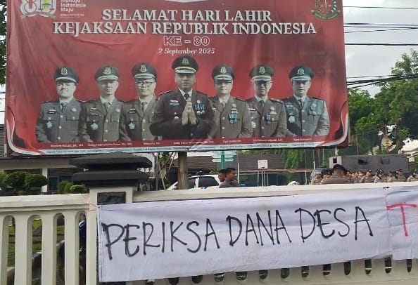 Suara Aksi Teriak: Mendesak Pihak Kejaksaan Karawang Menindak Tegas Dugaan Oknum Kades Dan Pejabat Yang Korupsi?