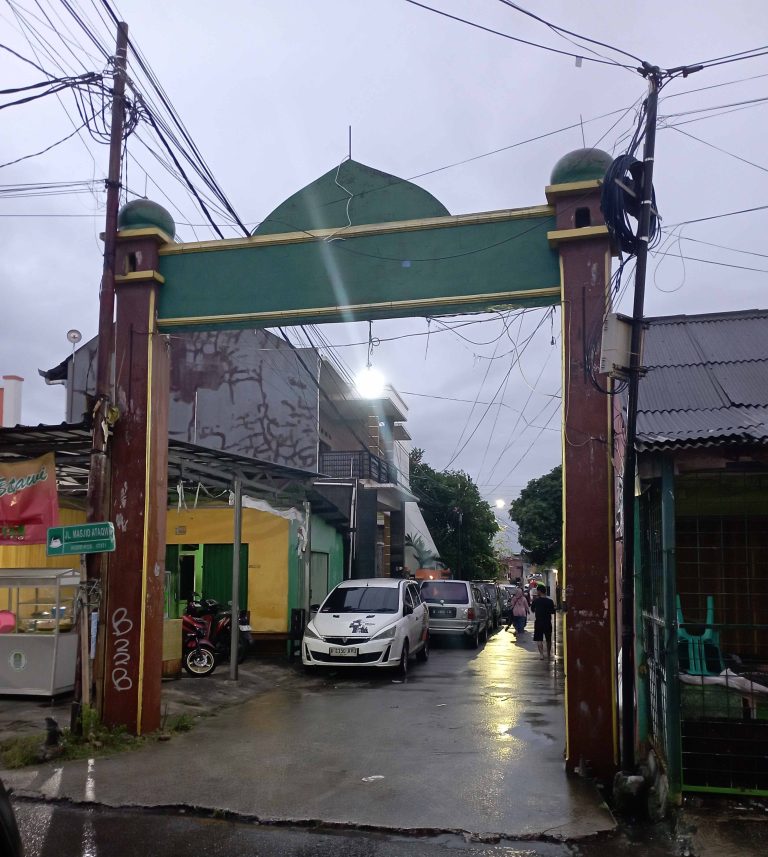 Banjir Rendam Gg. Bahagia Indah II Gaga, Kota Bekasi, Ketinggian Air Capai 80 Cm