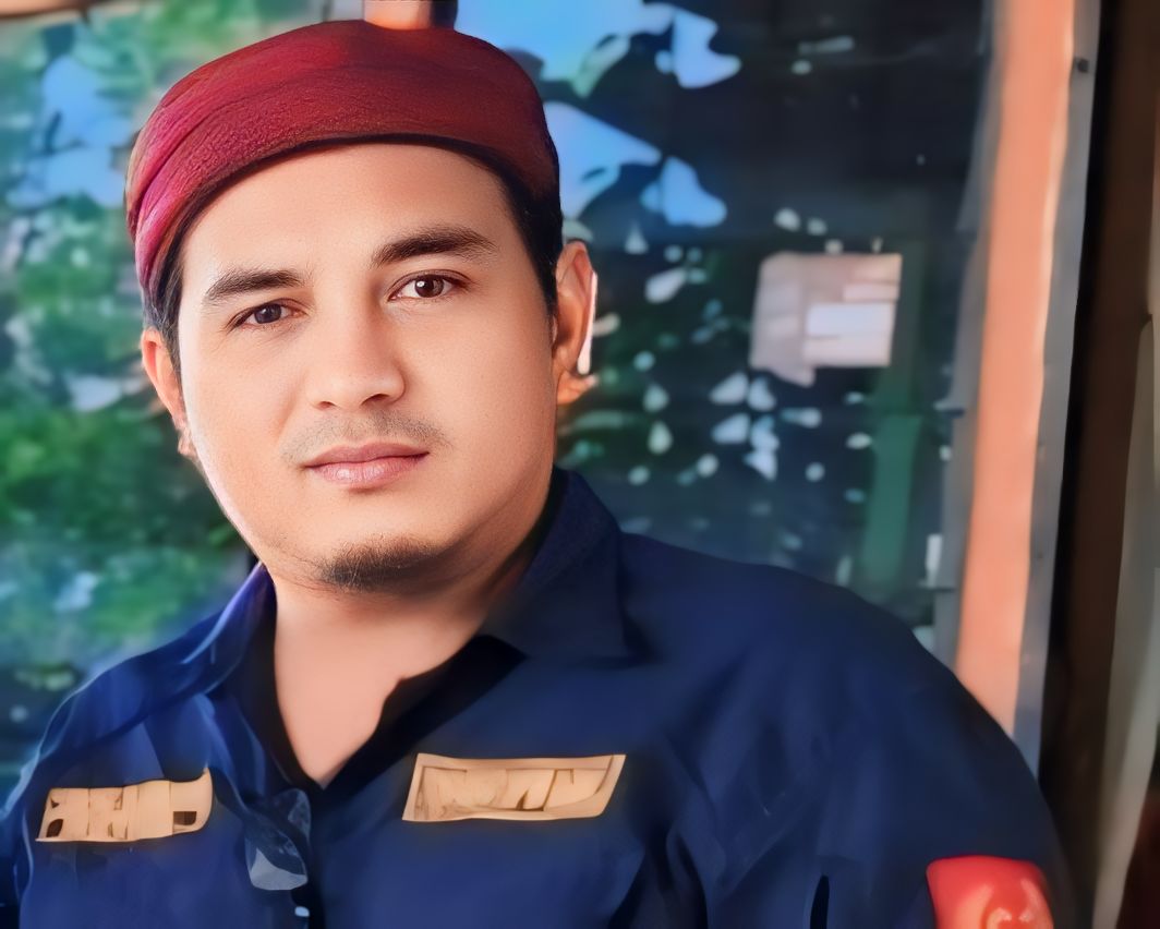 Caption: 
Muhamad Zen 
Ketua AlMASTER Babel